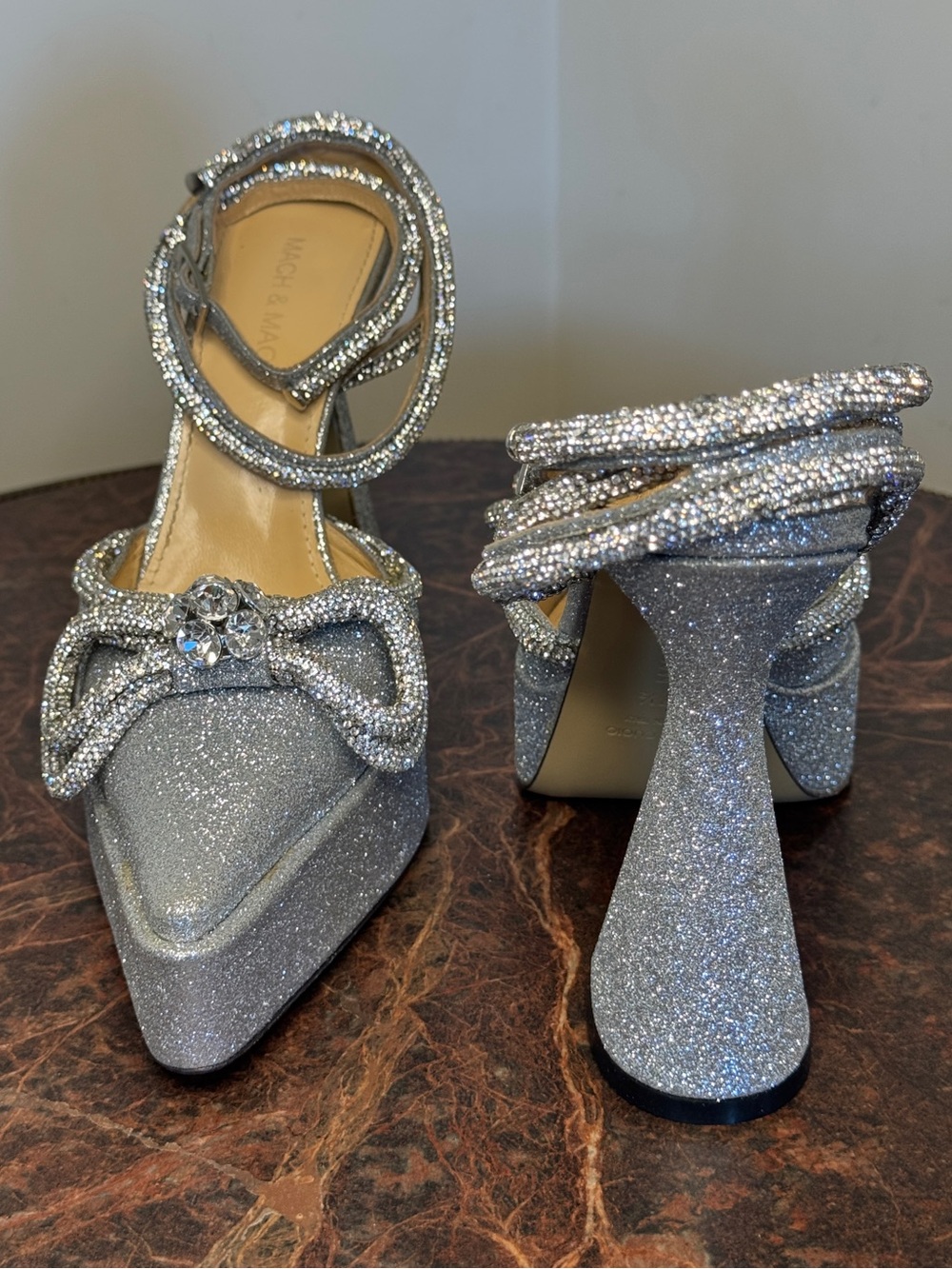 MACH & MACH Double Bow Crystal-Embellished Silver Glitter Pointed Toe Pumps
